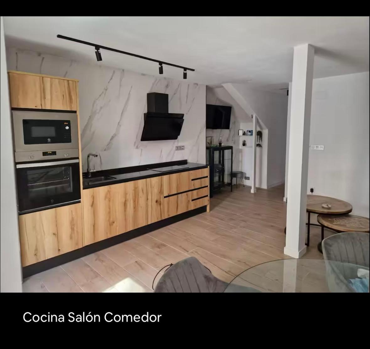 En El Corazon De Cimavilla Gijón Buitenkant foto